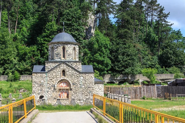 Pohled Katolickou Kapli Srdce Královny Marie Městě Branu Transylvánie Rumunsko — Stock fotografie