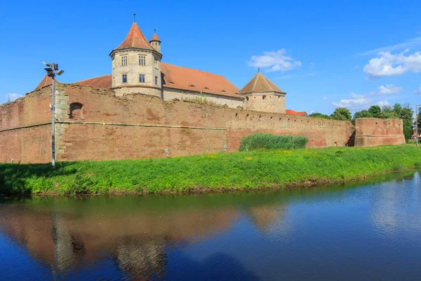 stock image A view of the incredible historical Fagaras Fortress on a sunny day. Transylvania. Romania