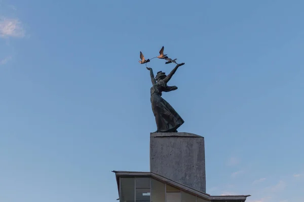 Sculpture Woman Symbolizing Peace City Kyiv Ukraine — Stock Photo, Image