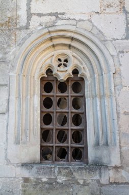 Ukrayna, Khotyn 'deki eski kalenin antik taş penceresi