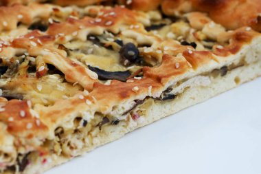 İndeks göz çizelgesine yapışmış. Snellen çizelgesi. Görsel keskinliği ölçmek için kullanılabilen göz çizelgesi. Görsel keskinliği test etmek için standart bir tablo. Görüş düzeltmesi kavramı