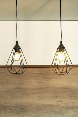 Kapalı mekan ışığı. Modern tarz lamba. Ampuller. İç Aydınlatma