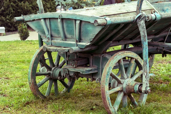 Antiquarian Transport Old Wooden Two Wheeled Cart Vehicle — Stock Photo, Image