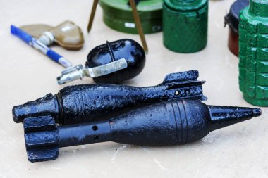 Cephane. Bomba atarlar ve alev makineleri. Mayınlar. Kavram Bombası, Savaş, Savaş Sonuçları. Bomba atarlar.