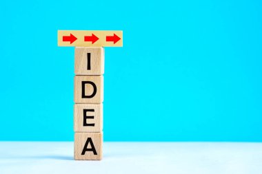  Sembollü küpler, metin fikri. Harika bir fikir. Oklar fikir kavramının yönünü gösterir.