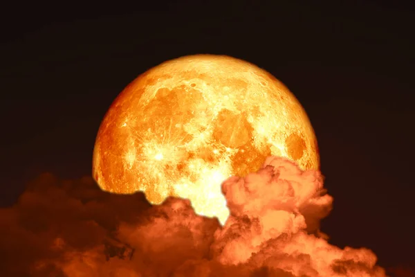 Σούπερ Αίμα Φεγγάρι Και Κόκκινο Ουρανό Σύννεφο Σιλουέτα Στο Νυχτερινό — Φωτογραφία Αρχείου