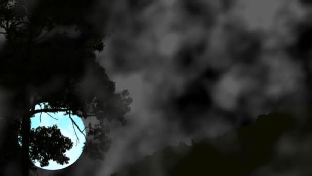 Volle Blauwe Maan Stijgen Terug Silhouet Bomen Berg Mist Nacht — Stockvideo