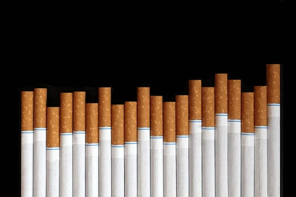 Molte Sigarette Sfondo Nero Una Forte Passione Fumo Nocivo Salute — Foto Stock
