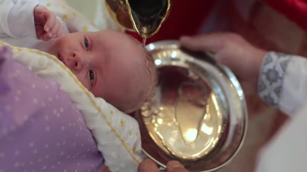 Крещение Младенца Церкви Крещение Младенца Традиции Украинской Церкви Помазание Молитва — стоковое видео