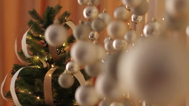 Julgransleksaker Festlig Atmosfär Före Nyår Gåvor Från Jultomten Rummet Har — Stockvideo