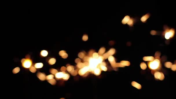 Gott Nytt Bengaliska Ljus Ljus Svart Bakgrund Firande Fest Ett — Stockvideo