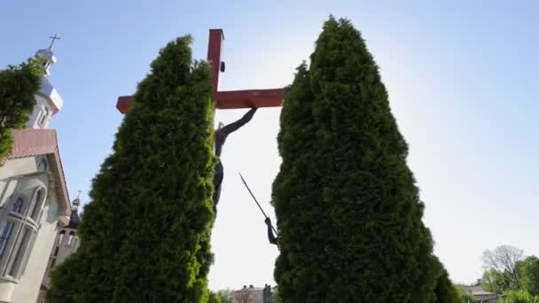 Crucificação Jesus Cristo Contra Fundo Céu Azul Sacra Sexta Feira — Vídeo de Stock