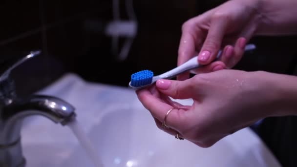 Brush Your Teeth Toothbrush Hand Hygiene Procedures Water Saving High — Stockvideo