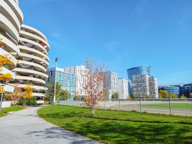 Avusturya 'nın başkentinde modern binalar ve ofisler 