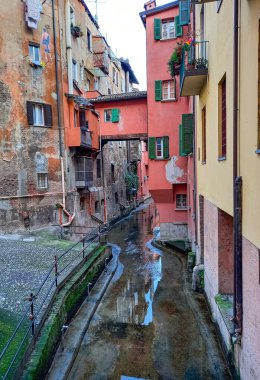 The Moline canal is one of the secrets of Bologna 