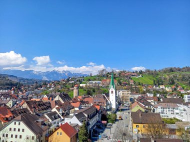 Schattenburg Kalesi 'nden Feldkirch' e bakıyorum. 