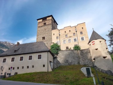 Landeck 'de güzel bir ortaçağ kalesi 