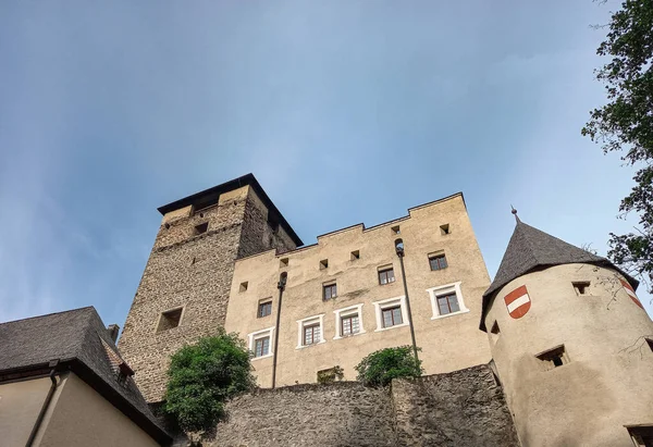 Piękny Średniowieczny Zamek Landeck — Zdjęcie stockowe