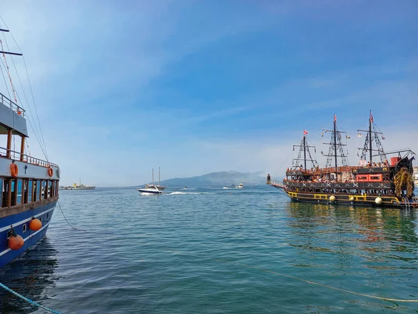 Arnavutluk 'ta gemiyle seyahat 