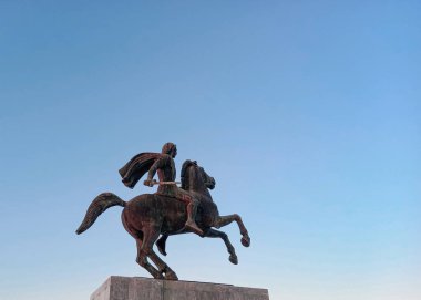 İskender büyük heykel Selanik'te 