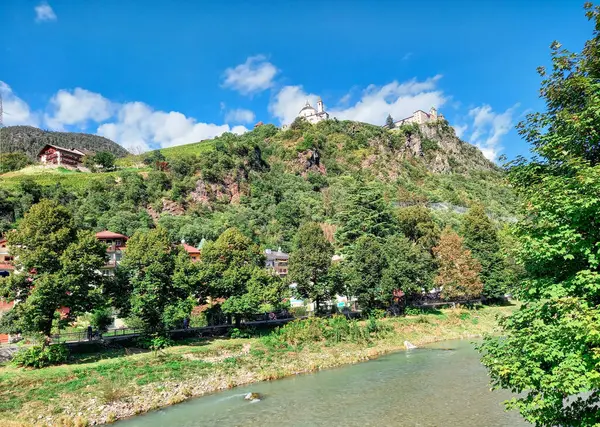 Chiusa güzel bir İtalyan şehridir.