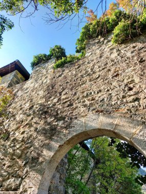 Chiusa, İtalya 'da eski bir duvar 