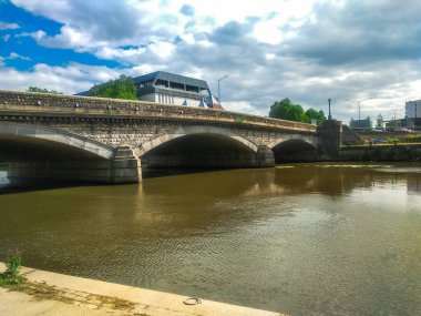 Maidstone İngiltere 'de bir şehirdir. 