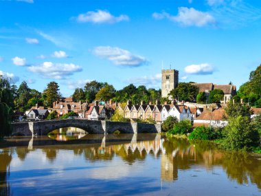 Aylesford, İngiltere 'nin Kent kentinde bir köydür. 