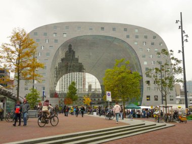 Market Salonu Rotterdam 'da ünlü bir binadır. 