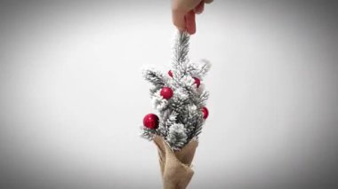 Parlak ışıklarla yeni yılı kutluyoruz. Yüksek kalite 4k görüntü