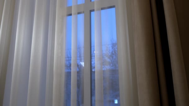 Curtaing Beige Ventana Con Tul Fino Interior Moderno Estilo Minimalista — Vídeos de Stock