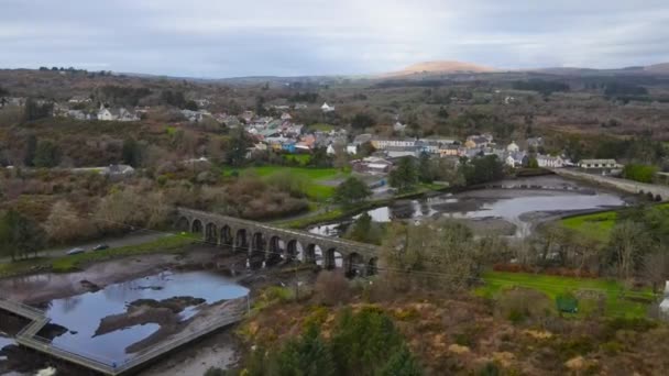 Παλιά Σιδηροδρομική Γέφυρα Ballydehob West Cork Cork Ιρλανδία Εναέρια Κηφήνας — Αρχείο Βίντεο