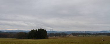 Photo of Cloudy day with countryside