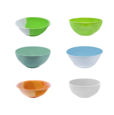  Beyaz arkaplanda izole edilmiş kaseler 