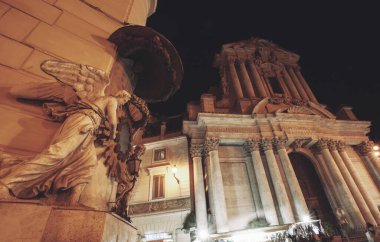 Roma, İtalya, St. Angelus Şatosu Gece aydınlatma ile