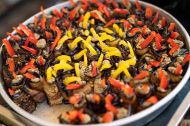 Appetizer rolls with pepper