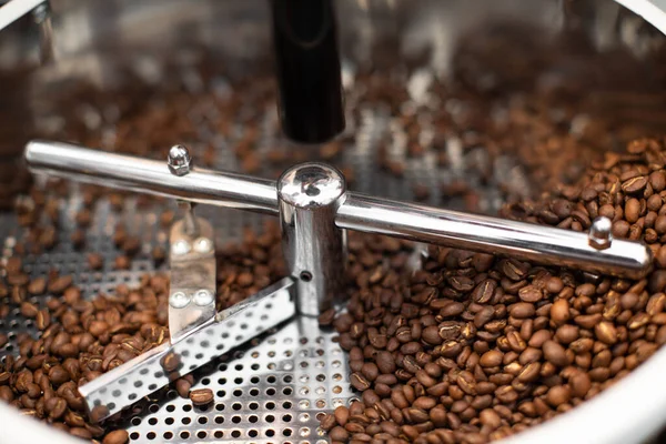 machine for roasting coffee beans