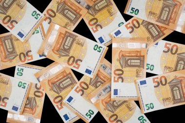 Siyah arka planda 50 euro.