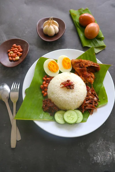 Nasi Lemak Traditional Malay Made Boiled Eggs Beans Anchovies Chili — Stock Photo, Image