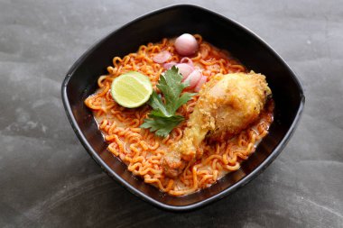 Khao Soi Recipe, Khao Soi, Khao Soi Gai, Thai Noodles Khao Soi, Sofrada baharatlı tavuk körisi