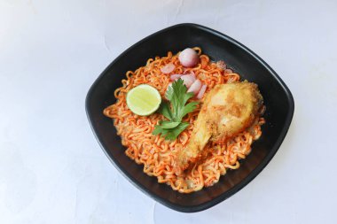 Khao Soi Recipe, Khao Soi, Khao Soi Gai, Thai Noodles Khao Soi, Sofrada baharatlı tavuk körisi