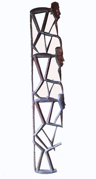 Статуя Кевенака Дерев Яна Статуя Папуа — стокове фото