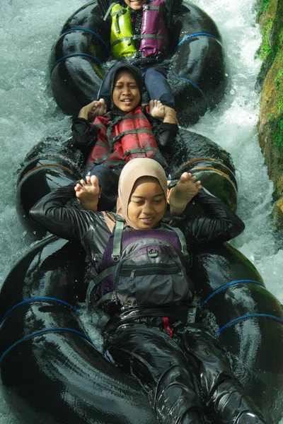 Stock image karanganyar, Indonesia - May 17, 2023 Rafting on the river karanganyar, Indonesia which is one of the rivers used for students