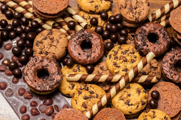 Mooie Chocolade Donuts Chocolade Stick Chocolade Chip Koekjes Achtergrond — Stockfoto