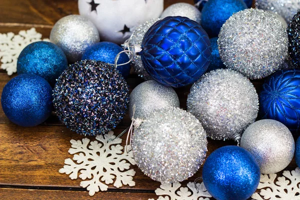 Синьо Срібні Прикраси Сніжинками Різдво Фон — стокове фото