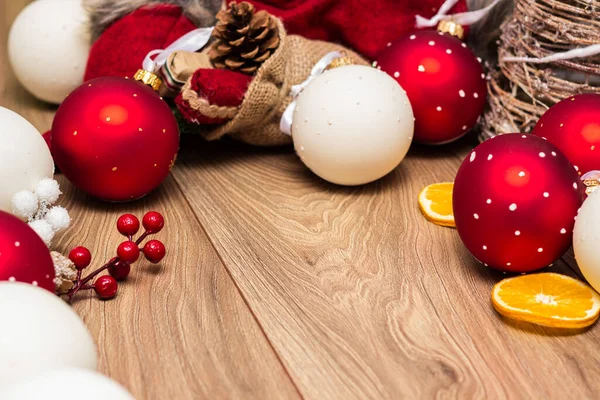 Ornements Rouges Blancs Avec Flocons Neige Décoration Noël — Photo