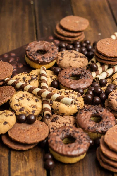 Chocolates Biscoitos Sortimento Fundo — Fotografia de Stock