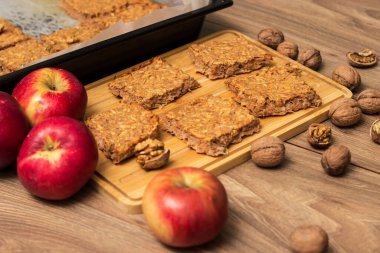 Cevizli elmalı tart.