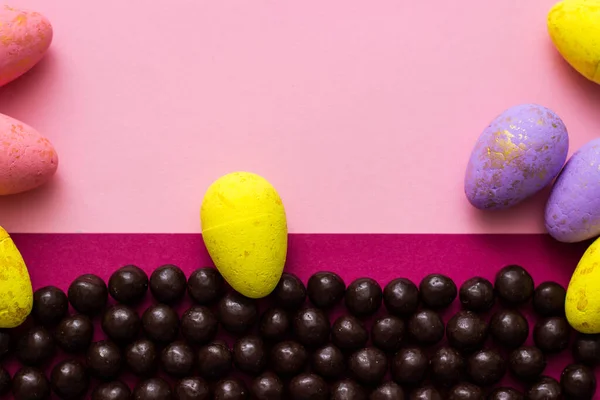 Chocolate Huevos Pascua Sobre Fondo Color Feliz Pascua — Foto de Stock