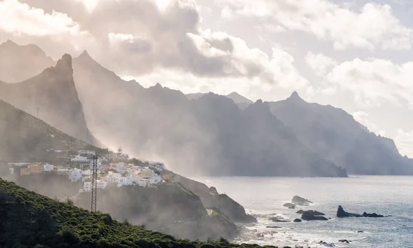 Gyönyörű Kilátás Nyílik Halászfalu Almaciga Naplementekor Tenerife Északi Partja Kanári — Stock Fotó